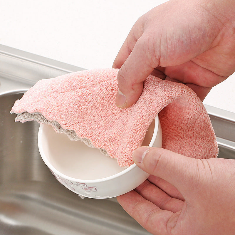 Water absorbing cloth