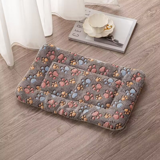 Thickened Dog Bed Mat Soft Pet Sleeping Mat for Dogs Cats Winter Warm Pet Blanket