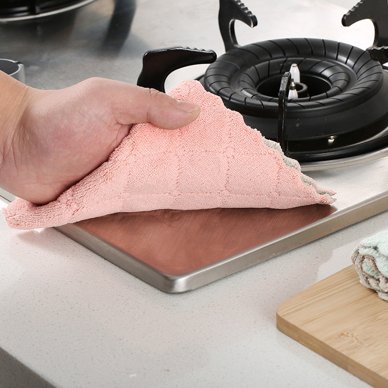 Water absorbing cloth