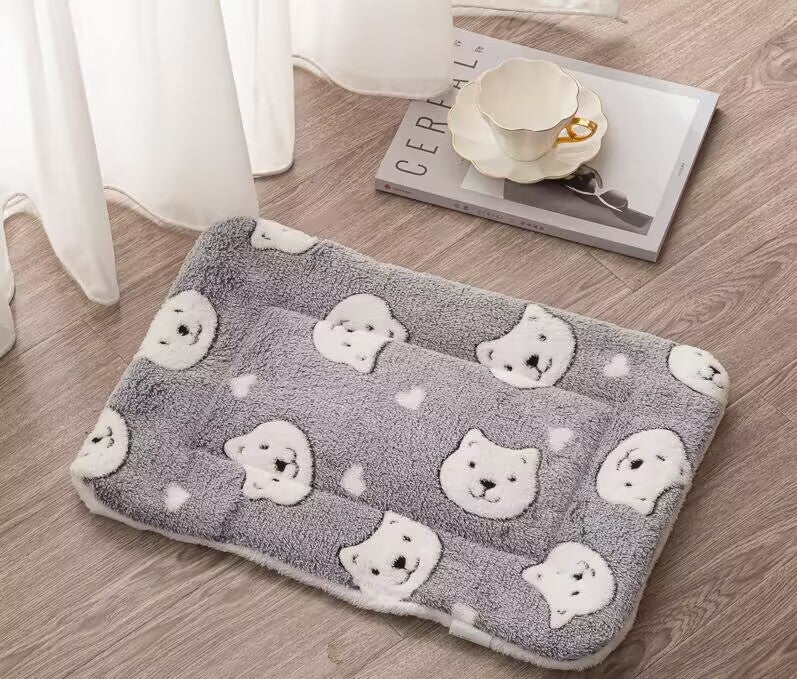 Thickened Dog Bed Mat Soft Pet Sleeping Mat for Dogs Cats Winter Warm Pet Blanket