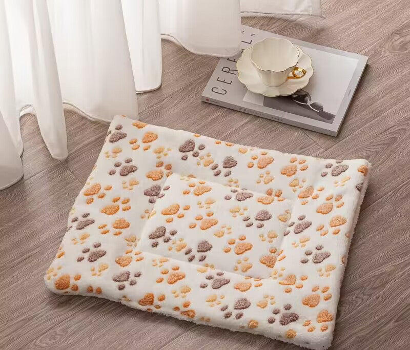 Thickened Dog Bed Mat Soft Pet Sleeping Mat for Dogs Cats Winter Warm Pet Blanket