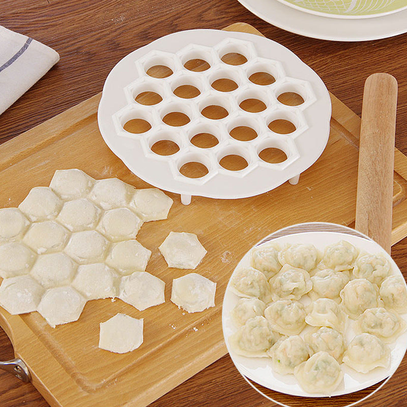 Dumpling plastic mold with 19 holes