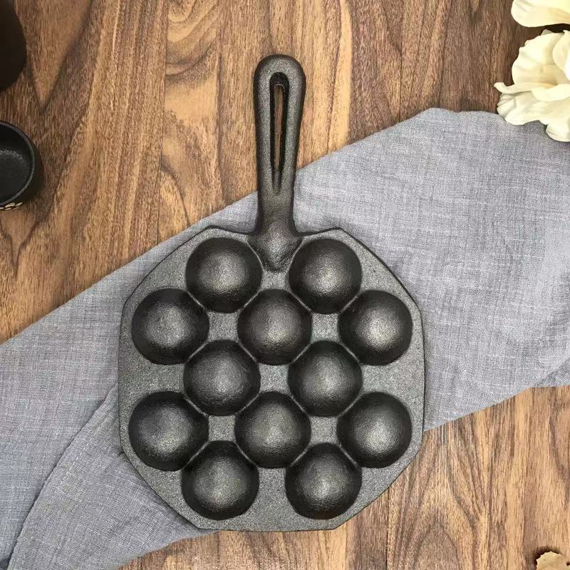 Japanese baking mold -12 balls