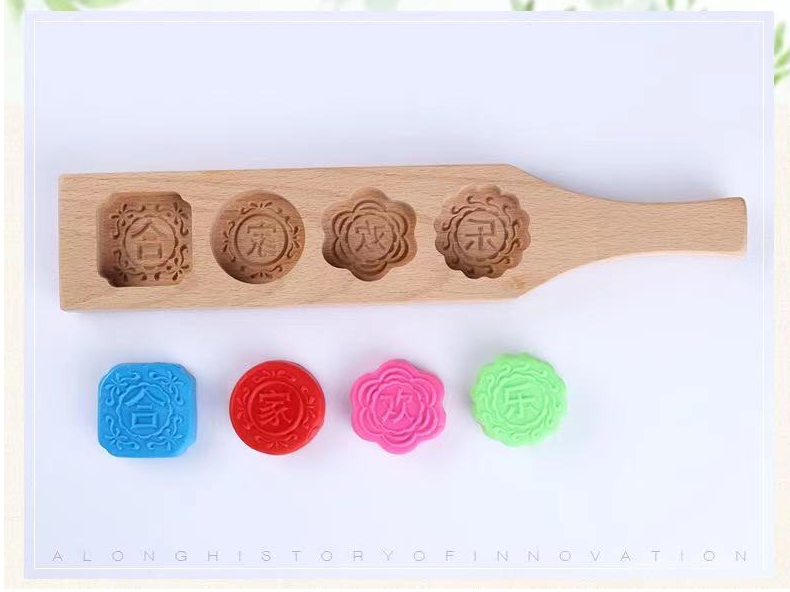 Wooden baking cake molds