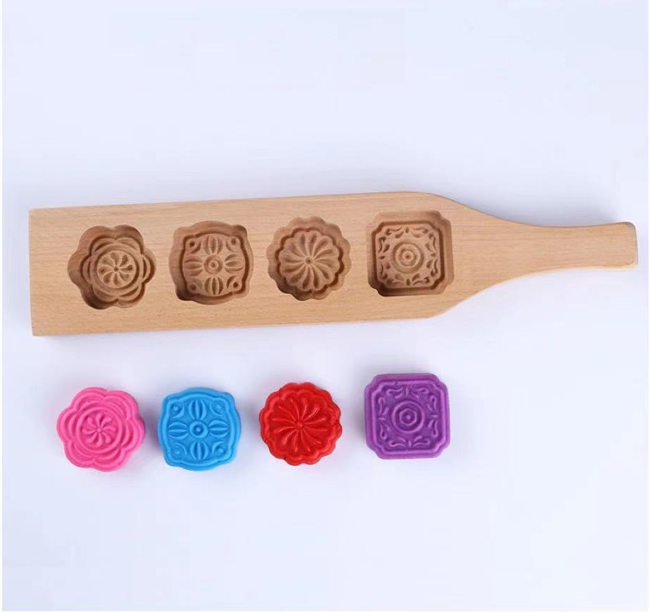 Wooden baking cake molds