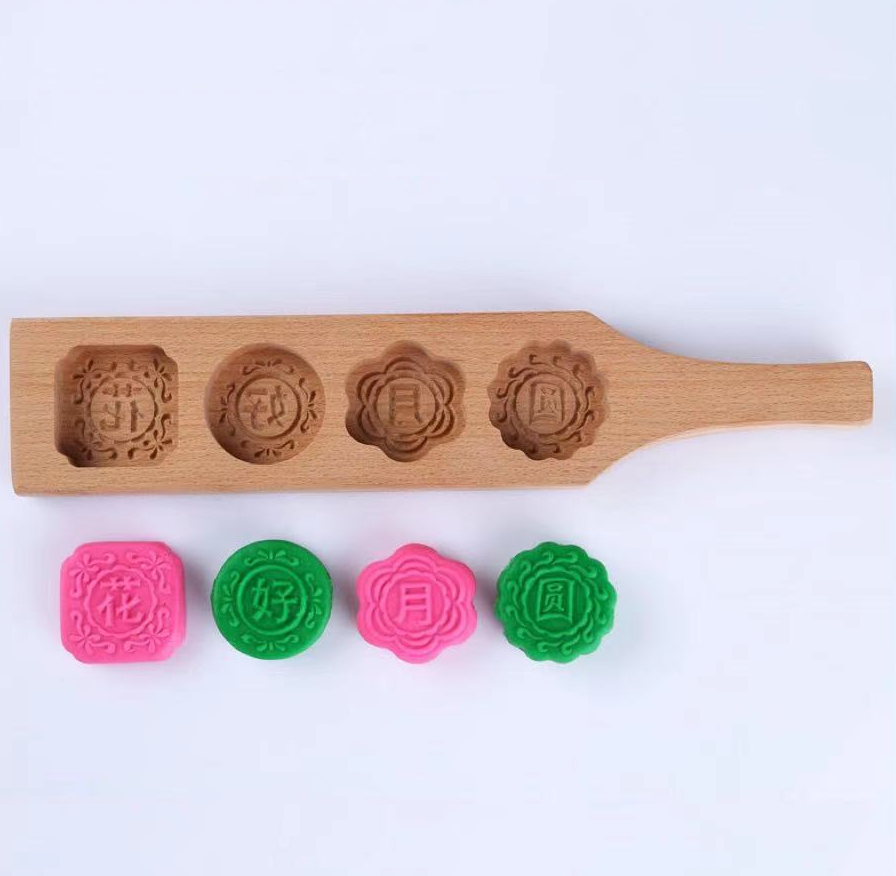 Wooden baking cake molds