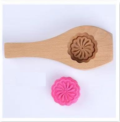 Wooden baking cake molds